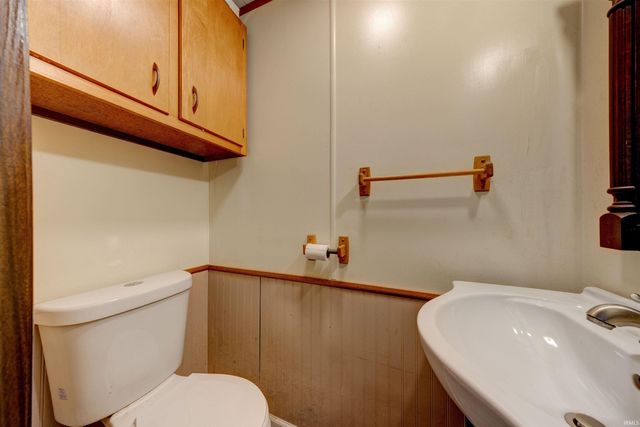 310 E 22nd Street, Huntingburg, IN 47542