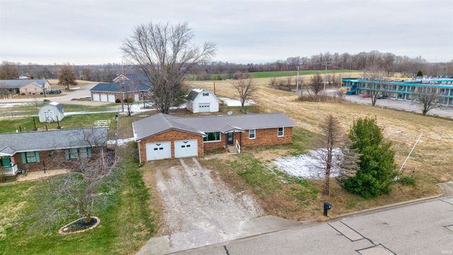 310 E 22nd Street, Huntingburg, IN 47542