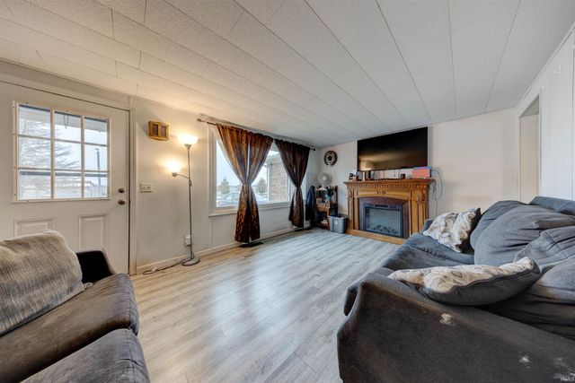 310 E 22nd Street, Huntingburg, IN 47542