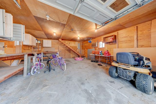 310 E 22nd Street, Huntingburg, IN 47542