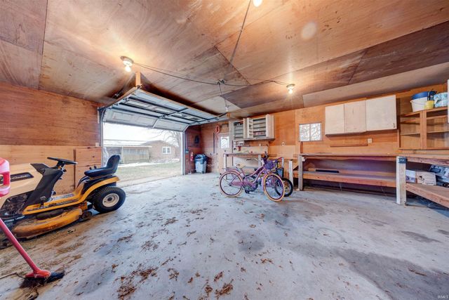 310 E 22nd Street, Huntingburg, IN 47542