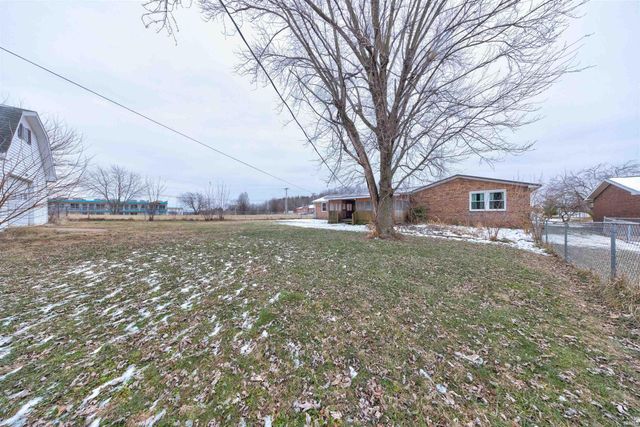 310 E 22nd Street, Huntingburg, IN 47542