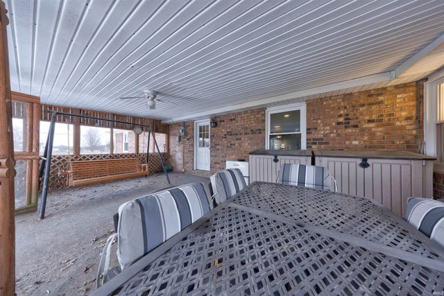 310 E 22nd Street, Huntingburg, IN 47542