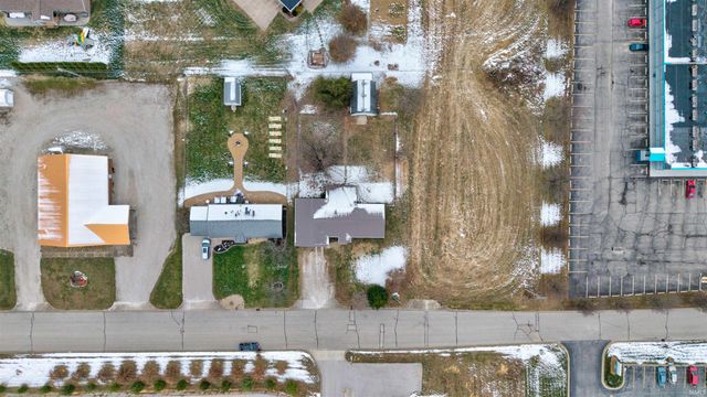 310 E 22nd Street, Huntingburg, IN 47542