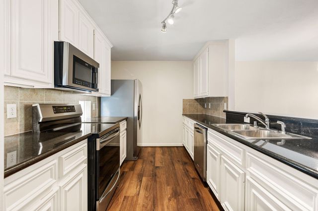 1919 Bailey Street, Houston, TX 77006