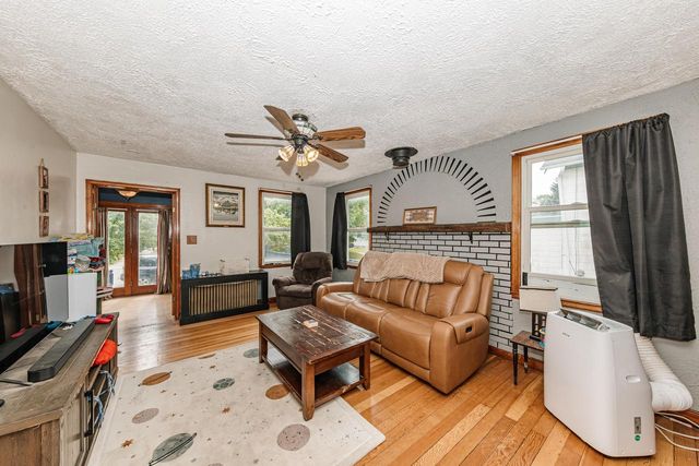 113 S Milwaukee STREET, Fredonia, WI 53021