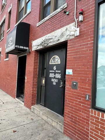 888 State Street 24, Springfield, MA 01109