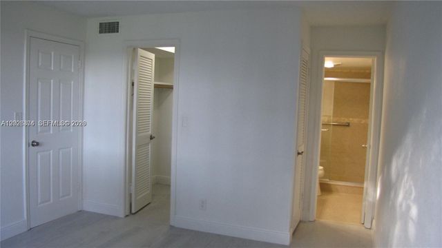 8911 S Hollybrook Blvd 106, Pembroke Pines, FL 33025
