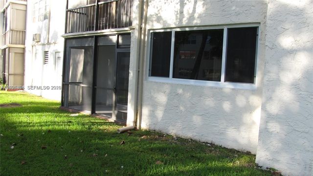 8911 S Hollybrook Blvd 106, Pembroke Pines, FL 33025