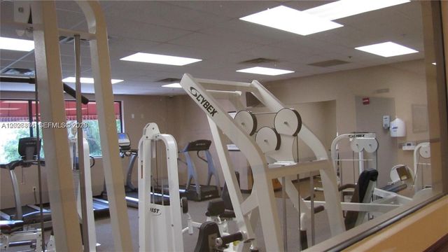 8911 S Hollybrook Blvd 106, Pembroke Pines, FL 33025