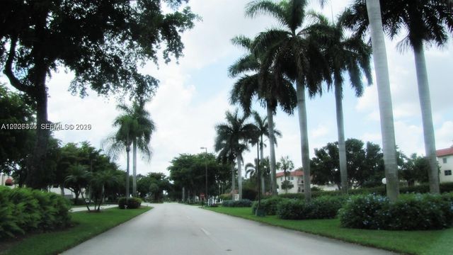 8911 S Hollybrook Blvd 106, Pembroke Pines, FL 33025