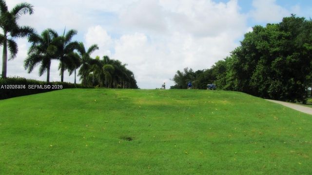 8911 S Hollybrook Blvd 106, Pembroke Pines, FL 33025