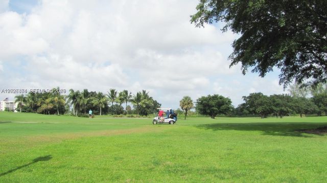 8911 S Hollybrook Blvd 106, Pembroke Pines, FL 33025