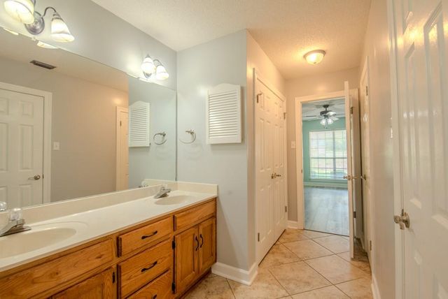 1171 Newbury E Lane, Mobile, AL 36695