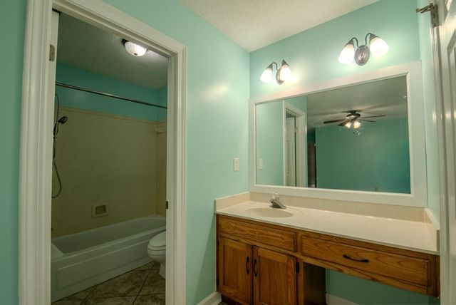 1171 Newbury E Lane, Mobile, AL 36695