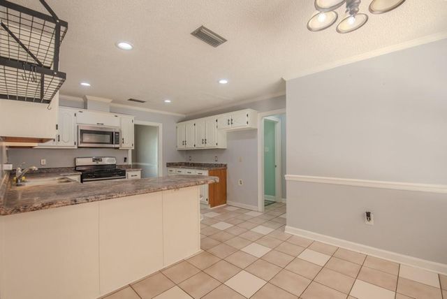 1171 Newbury E Lane, Mobile, AL 36695