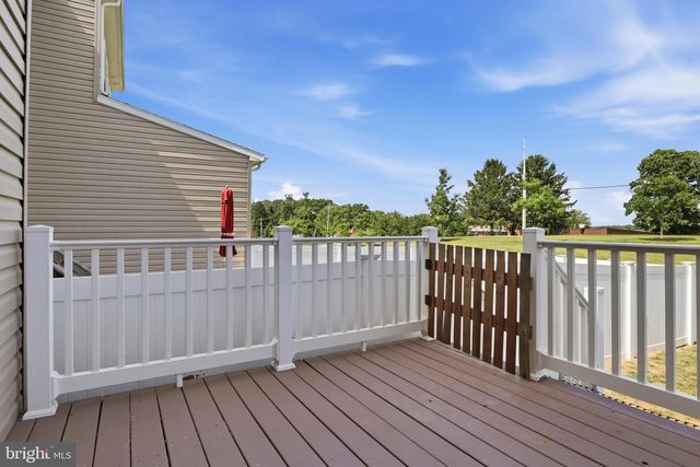 48 HOLSTEIN DR, Hanover, PA 17331