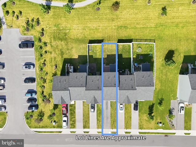 48 HOLSTEIN DR, Hanover, PA 17331