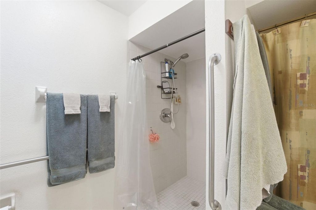 Image 23 of property listing at 5601 KEVIN AVENUE, Orlando, FL 32819