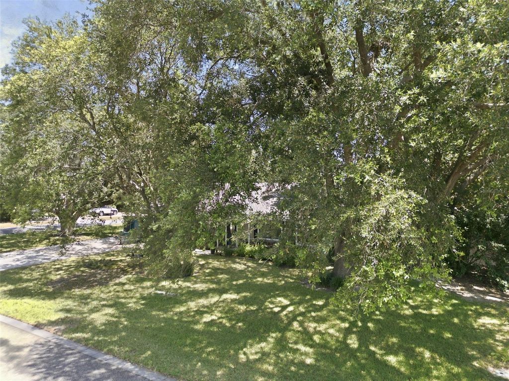 Image 41 of property listing at 5601 KEVIN AVENUE, Orlando, FL 32819