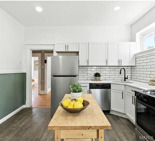 6451 S Kingshighway Boulevard, St Louis, MO 63109