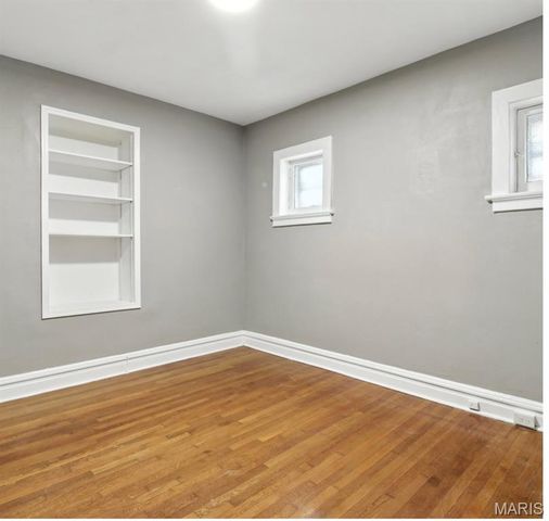 6451 S Kingshighway Boulevard, St Louis, MO 63109