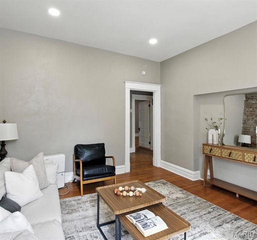 6451 S Kingshighway Boulevard, St Louis, MO 63109