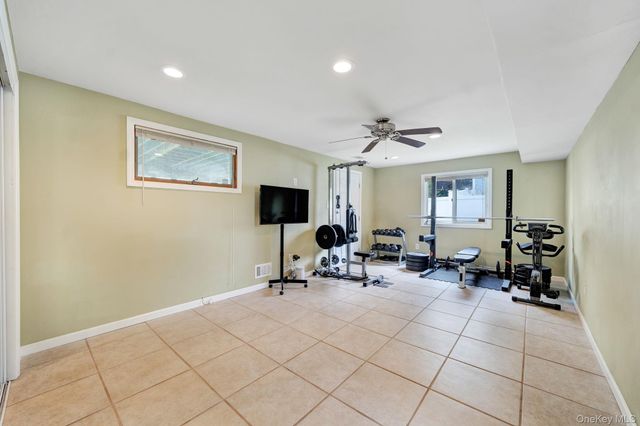 27 Pheasant Drive, Commack, NY 11725
