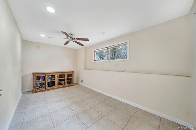 27 Pheasant Drive, Commack, NY 11725