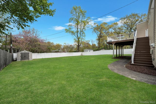 27 Pheasant Drive, Commack, NY 11725