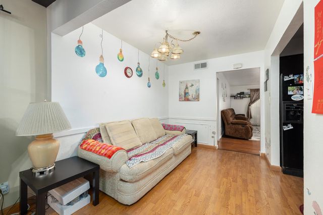 4683 N Angus Street, Fresno, CA 93726