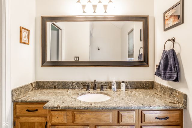 8050 Clearwater Drive, Indianapolis, IN 46256