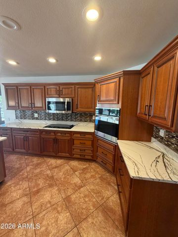 13729 W FRANCISCAN Drive, Sun City West, AZ 85375