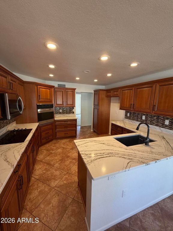 13729 W FRANCISCAN Drive, Sun City West, AZ 85375