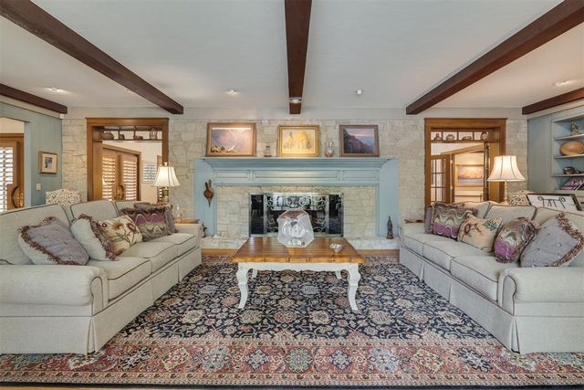 6815 N Country Club Drive, Oklahoma City, OK 73116