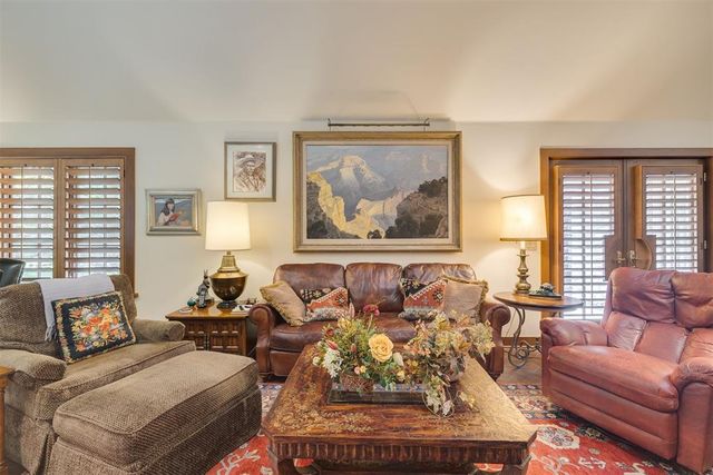 6815 N Country Club Drive, Oklahoma City, OK 73116