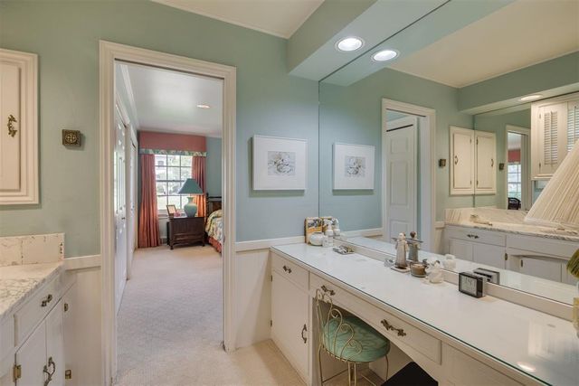 6815 N Country Club Drive, Oklahoma City, OK 73116