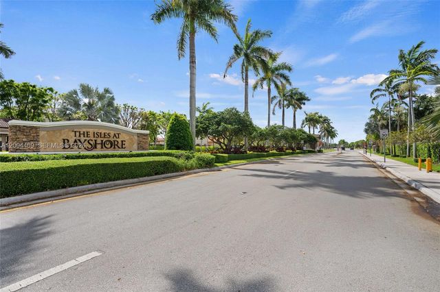 22251 SW 88th Path, Cutler Bay, FL 33190