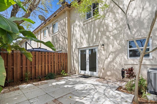 22251 SW 88th Path, Cutler Bay, FL 33190