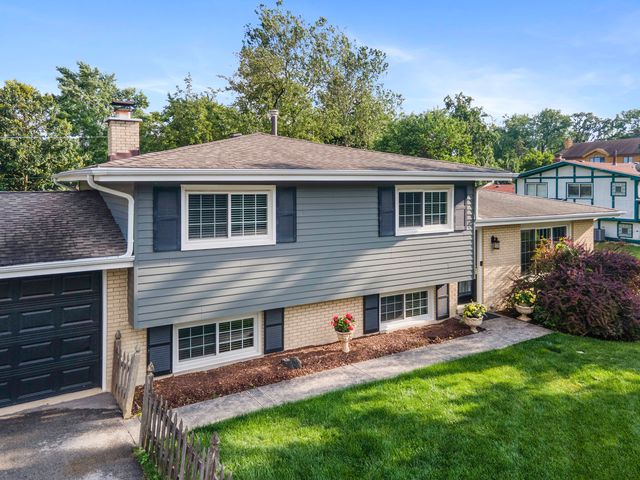 28 E 55th Street, Hinsdale, IL 60521