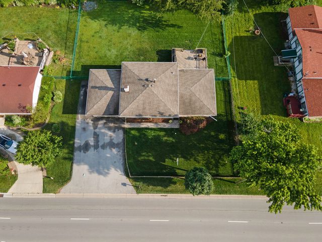 28 E 55th Street, Hinsdale, IL 60521