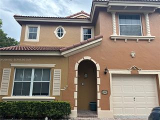8508 NW 141st Terrace 501, Miami Lakes, FL 33016