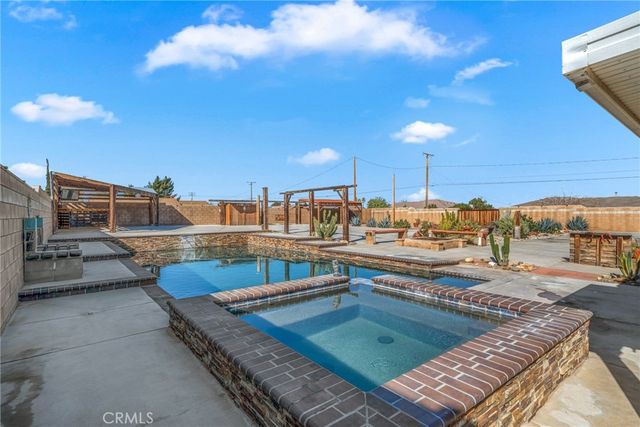 10816 Kern Avenue, Hesperia, CA 92345