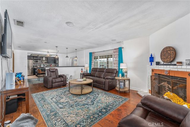 10816 Kern Avenue, Hesperia, CA 92345