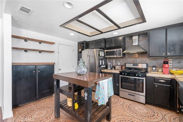 10816 Kern Avenue, Hesperia, CA 92345