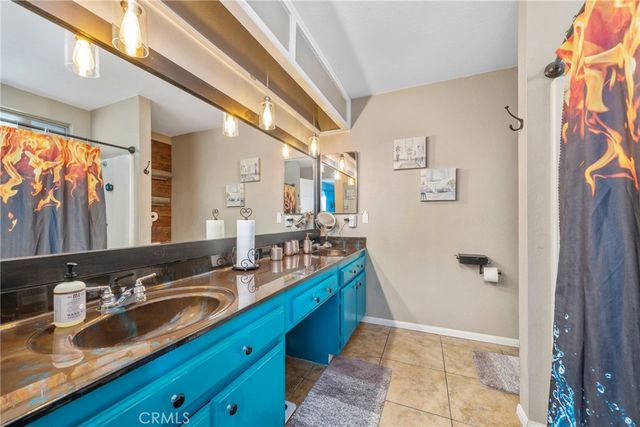 10816 Kern Avenue, Hesperia, CA 92345