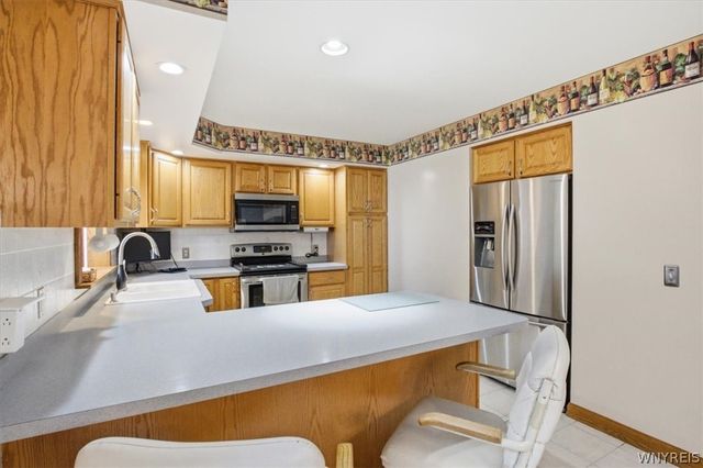 2 Cobblestone Court, Lancaster, NY 14086