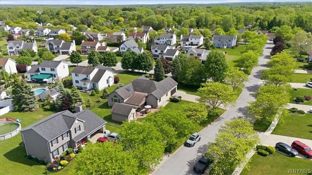 2 Cobblestone Court, Lancaster, NY 14086