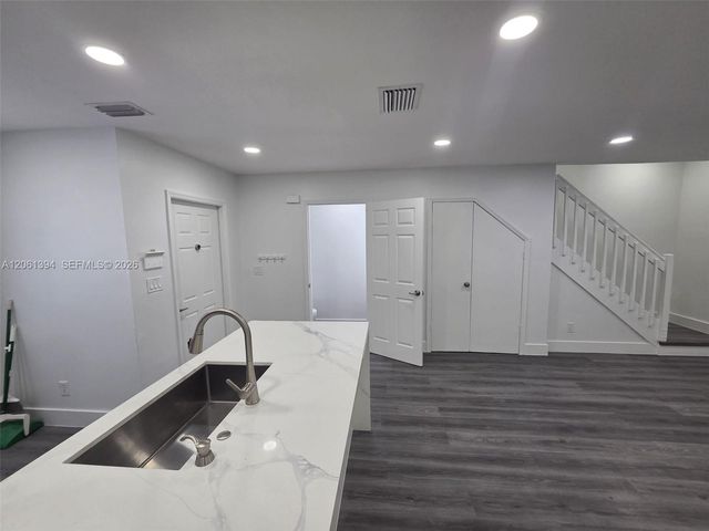 20808 NW 1st St 20808, Pembroke Pines, FL 33029