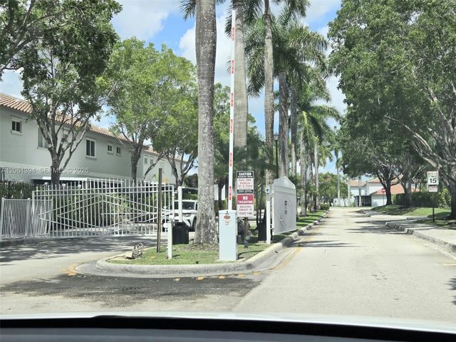 20808 NW 1st St 20808, Pembroke Pines, FL 33029